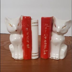 Vintage New Orleans Souvenir Salt Pepper Red White